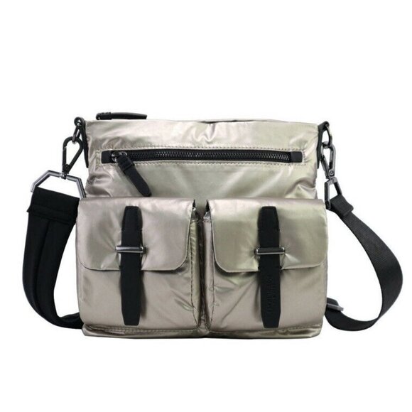 Kenneth Cole New York Vesey crossbody bag silver color - Picture 1 of 4